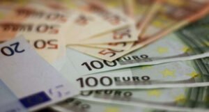 Benjamin, Jahja i Anja stavljali u opticaj krivotvorene novčanice od 100 eura
