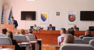 U Novom Travniku zabranjuje se rad nedjeljom, kazne od 500 do 2.000 KM