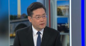 Kineski ambasador kaže da Kina neće slati oružje i streljivo Rusima