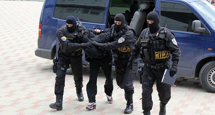 SIPA uhapsila tjelohranitelja državnog ministra Miloša Lučića zbog prodaje droge