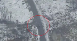 Pogledajte kako američki Javelin uništava ruski tenk: “Divno gori”