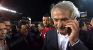 Halilhodžić tokom velikog slavlja dobio nesvakidašnji telefonski poziv