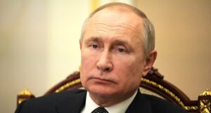 Ruski istraživački novinar: Putin čisti krug bliskih ljudi
