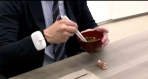 Japanci napravili električne štapiće za jelo kako bi poboljšali slani okus