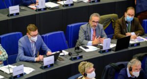 EU parlamentarci traže sankcije za one koji destabiliziraju BiH, kritikovan i Milanović!
