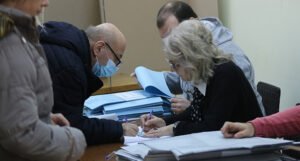 Otvorena biračka mjesta u Srbiji: Građani biraju predsjednika, poslanike i lokalnu vlast