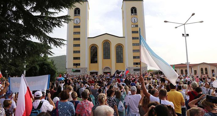 Nekoliko hiljada hodočasnika iz Evrope i svijeta Uskrs proslavilo u Međugorju