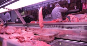 U BiH prijeti nestašica mesa, u mesnicama su već vrtoglave cijene