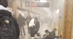 Pucnjava na stanici podzemne željeznice u New Yorku, više osoba povrijeđeno