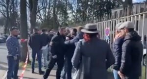 Srbi se potukli ispred birališta, u tuči učestvovale najmanje dvije osobe