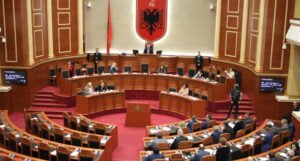 Albanski parlament odbacio staviti na dnevni red rezoluciju o genocidu u Srebrenici