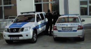 U akciji “Fugitive” pretresi na 11 lokacija, uhapšeno više osoba