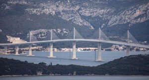 Pelješki most uveliko mijenja jadranski turizam, ni u Hrvatskoj nisu svi njime oduševljeni