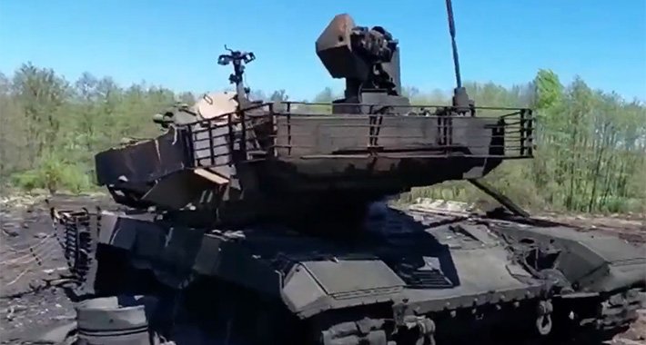 Rusi se hvalili svojim “neuništivim” tenkovima, evo šta je od njih ostalo u Ukrajini