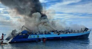 Zapalio se trajekt na kojem je bilo 134 ljudi, ima mrtvih i povrijeđenih