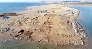 Arheološko čudo: Zbog ekstremne suše “isplivao” grad star 3.400 godina
