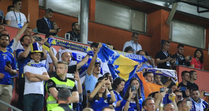 UEFA kaznila NSBiH zbog navijača, zatvara se dio tribine Bilinog polja