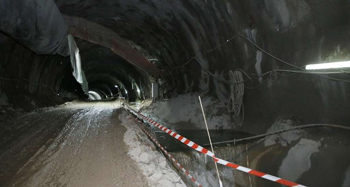 Radnik u tunelu Crnaja zadobio teže tjelesne povrede, prebačen je u bolnicu