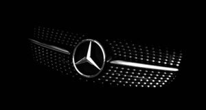 Mercedes zbog jedne moguće greške povlači gotovo milion automobila