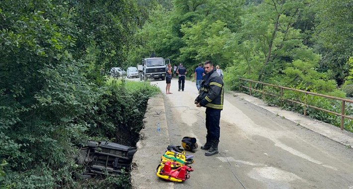 Velika tragedija u Srbiji: Četiri mladića poginula nakon što je automobil upao u kanal