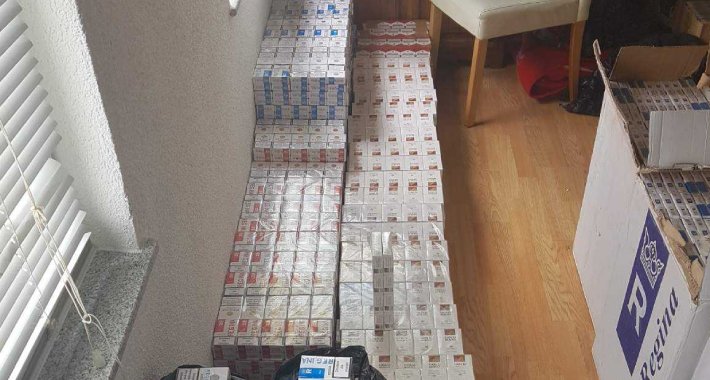 SIPA uhapsila pet osoba, pronađeno 12.500 kutija cigareta, 25 kg duhana, oružje i municija