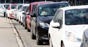Pojačana frekvencija putničkih vozila i autobusa prema Potočarima