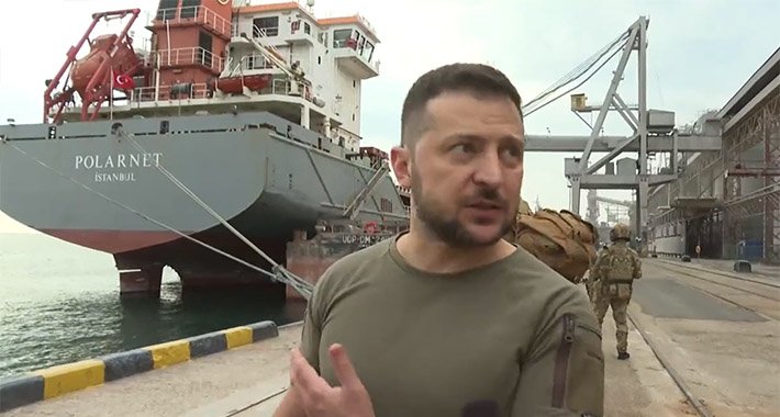Zelenski: Počeo utovar prvog broda za izvoz žita iz Ukrajine od početka rata