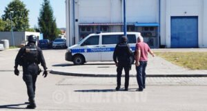Policija pretresa motel “Jezero”, u akciji uhapšeni Nedeljko Lubura i Bojan Roguljić