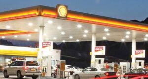 Najprometnija benzinska pumpa u Evropi: Zbog cijene goriva vozačima ne smeta čekanje u redovima