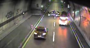 Objavljen snimak nesreće u tunelu: “Ovo je upozorenje za sve vozače”