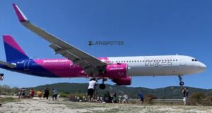Dramatična snimka slijetanja Wizz Airovog aviona predmet rasprave, objavljen i video iz drugog ugla