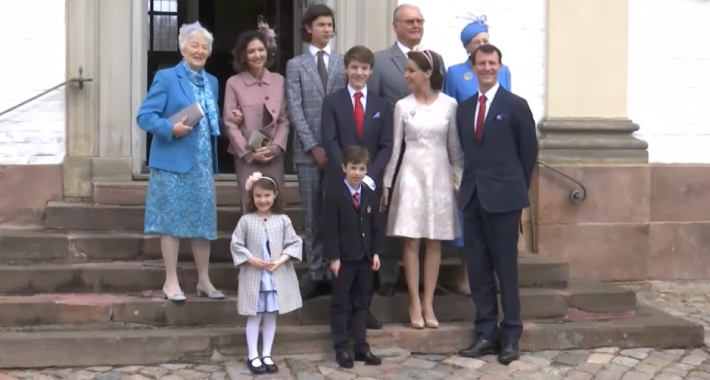 Oglasio se danski princ nakon što je kraljica njegovoj djeci odlučila oduzeti kraljevske titule