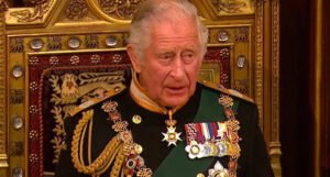 Britanski kralj Charles bit će krunisan u maju sljedeće godine