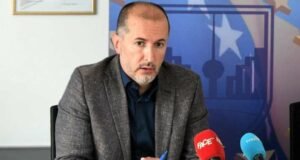 Načelnik Hasan Tanović operisan, osjeća se dobro