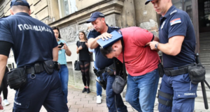 Mušakarac s nožem upao u prostorije crkve u Beogradu i ranio tri osobe