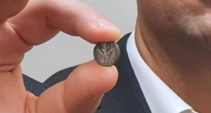 Ukradeni drevni novčić vrijedan milion dolara vraćen u Izrael