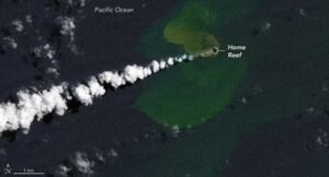 Nakon erupcije vulkana u Tihom okeanu se pojavio otok