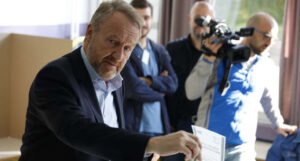 Izetbegović pozvao građane da glasaju za one koji neće tjerati omladinu iz BiH