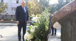 Šef Misije OSCE-a u BiH odao počast civilnim žrtvama rata u Žepču