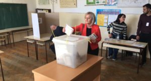 Borjana Krišto glasala u Livnu: Očekujem da će izbori proći u fer i demokratskom ozračju