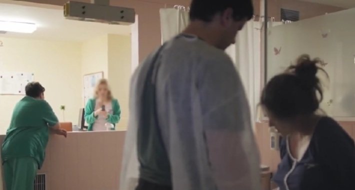 Dokumentarni film “Nevidljiva”: Nasilje na porodu ne smije ostati iza vrata porodilišta
