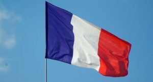 Francuski sindikati pokrenuli štrajk širom zemlje, traže više plate u jeku najviše inflacije
