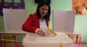 Jelena Trivić glasala u Banjaluci, očekuje “ubjedljivu pobjedu”