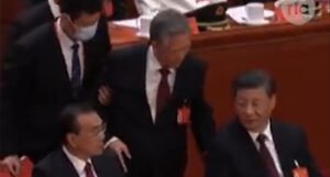Skandal na kongresu Partije: Bivšeg predsjednika Kine prisilno odveli iz sale
