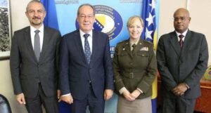 Predstavnici NATO-a u posjeti Ministarstvu odbrane BiH, razgovarali o paketu pomoći