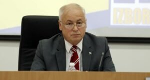 Arnautović: Birački odbor se smjestio na pogrešno mjesto, preseljen nakon 30 min