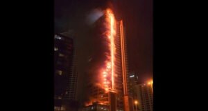 Veliki požar zahvatio neboder od 35 spratova