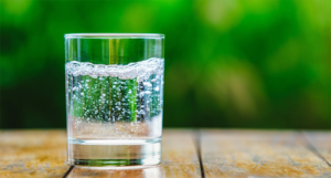 Da li je gazirana mineralna voda opasna po zdravlje?