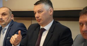 Nenad Nešić potvrdio da je Dodikov i “potpuno zdrav”: Vraćamo se u vlast