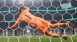 FIFA uvrstila Livakovića među sedam kandidata za golmana godine
